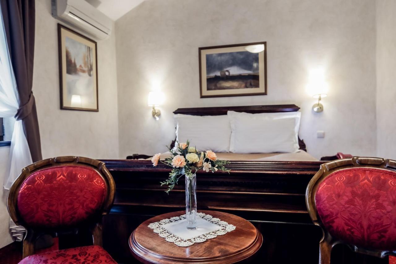 Hotel Dunav 이록 외부 사진